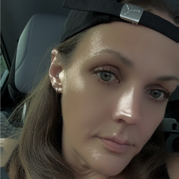 Meet your Posher, Corine - Picture 2 of 6